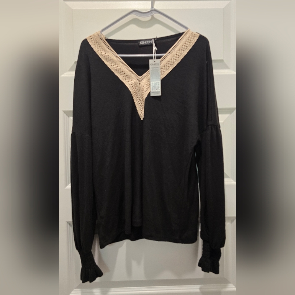 OWIN Womens Top
